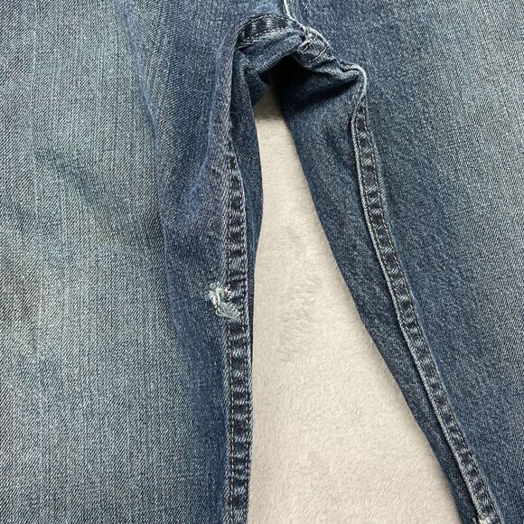 Wrangler Jeans Mens 34 Blue Denim Regular Fit Straight Distressed 31 Inseam - Picture 2 of 15